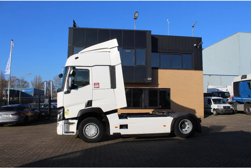 Renault T460 * EURO6 * FULL SPOILER * 2 TANK * - Ťahač: obrázok 2 Renault T460 * EURO6 * FULL SPOILER * 2 TANK * - Ťahač: obrázok 2