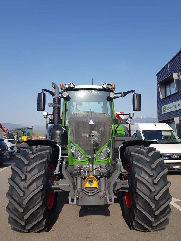 Fendt 828 Vario Profi Plus - Traktor: obrázok 5 Fendt 828 Vario Profi Plus - Traktor: obrázok 5