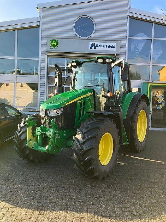 John Deere 6090M - Traktor: obrázok 1 John Deere 6090M - Traktor: obrázok 1
