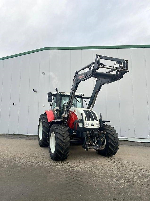 Steyr 6220 CVT - Traktor: obrázok 2 Steyr 6220 CVT - Traktor: obrázok 2
