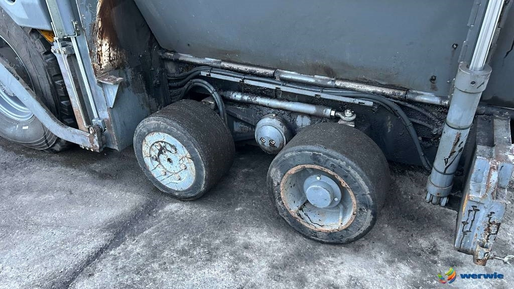 Vögele SUPER 1303-3i / AB340-3TV (1,80 - 3,40 m) - Finišer: obrázok 2 Vögele SUPER 1303-3i / AB340-3TV (1,80 - 3,40 m) - Finišer: obrázok 2