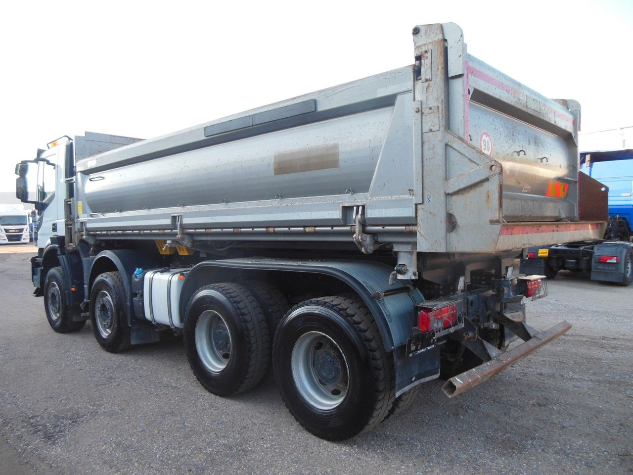 Iveco STRALIS X-WAY 480, 8X4, BORDMATIC, AHK, TOP!!! - Sklápač: obrázok 4 Iveco STRALIS X-WAY 480, 8X4, BORDMATIC, AHK, TOP!!! - Sklápač: obrázok 4