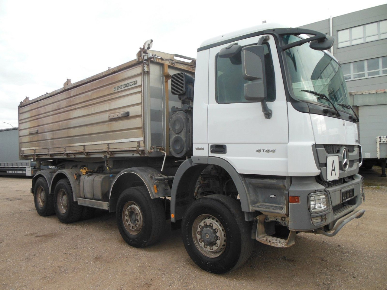 Mercedes-Benz ACTROS 4144, 8X6, 3 PEDALE, MEILLER, BODRMATIC - Sklápač: obrázok 2 Mercedes-Benz ACTROS 4144, 8X6, 3 PEDALE, MEILLER, BODRMATIC - Sklápač: obrázok 2