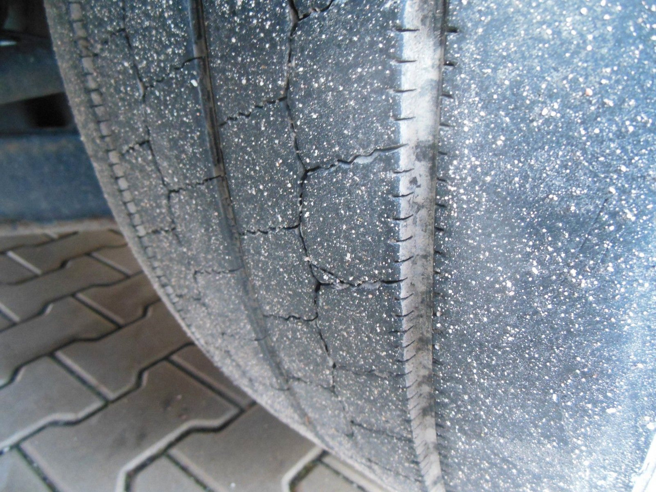 Ťahač MAN TGX 18.480 LLS-U, LOWDECK + KRONE MEGA MAN TGX 18.480 LLS-U, LOWDECK: obrázok 6 Ťahač MAN TGX 18.480 LLS-U, LOWDECK + KRONE MEGA MAN TGX 18.480 LLS-U, LOWDECK: obrázok 6