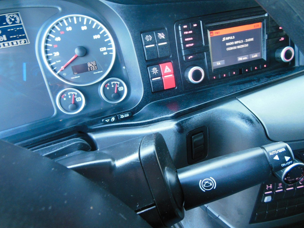 Ťahač MAN TGX 18.480 LLS-U, LOWDECK + KRONE MEGA MAN TGX 18.480 LLS-U, LOWDECK: obrázok 16 Ťahač MAN TGX 18.480 LLS-U, LOWDECK + KRONE MEGA MAN TGX 18.480 LLS-U, LOWDECK: obrázok 16