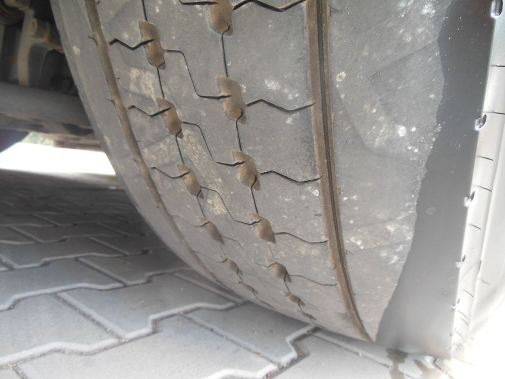 Scania R520, V8, ROSSI, LEDER, TOP!!! Scania R520, V8, ROSSI, LEDER, TOP!!! - Ťahač: obrázok 5 Scania R520, V8, ROSSI, LEDER, TOP!!! Scania R520, V8, ROSSI, LEDER, TOP!!! - Ťahač: obrázok 5