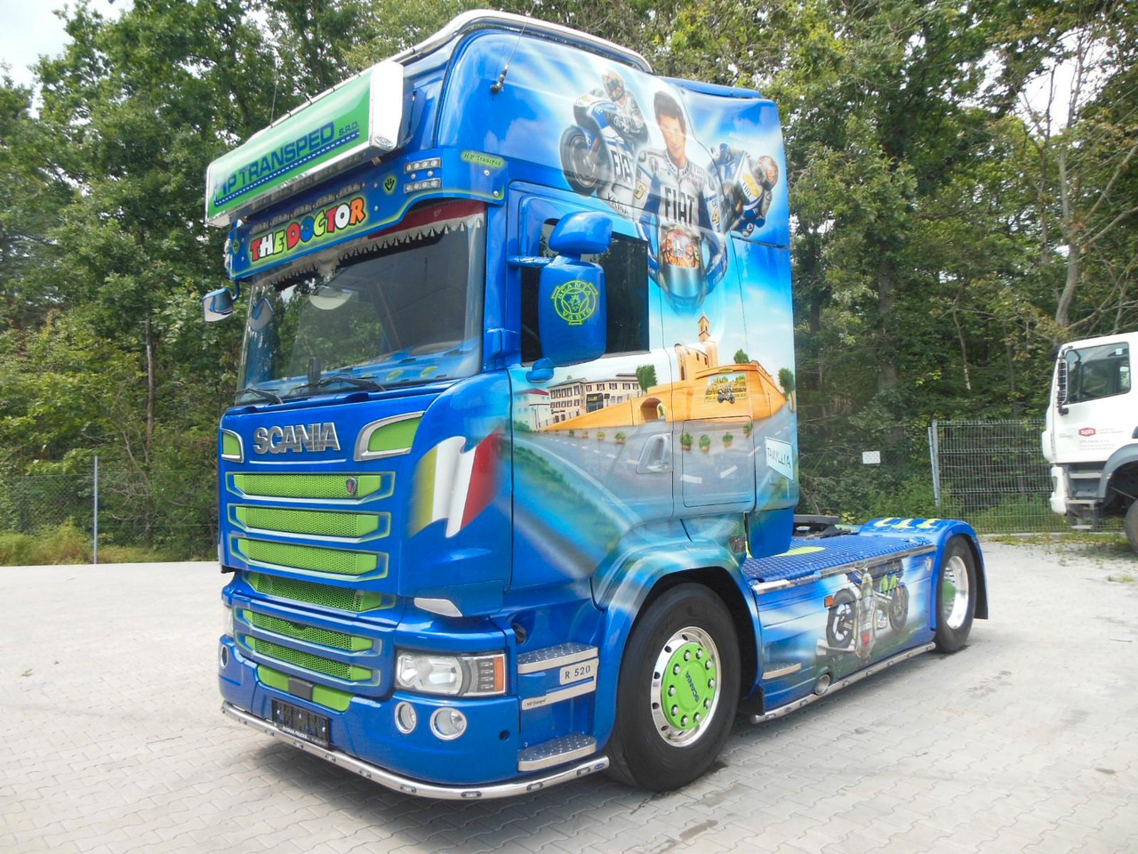 Scania R520, V8, ROSSI, LEDER, TOP!!! Scania R520, V8, ROSSI, LEDER, TOP!!! - Ťahač: obrázok 1 Scania R520, V8, ROSSI, LEDER, TOP!!! Scania R520, V8, ROSSI, LEDER, TOP!!! - Ťahač: obrázok 1