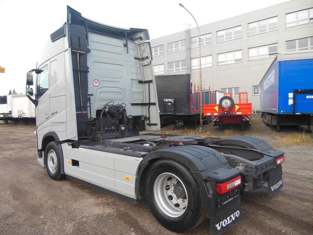 Volvo FH 13/460 TURBO COMPOUND,I-SAVE,I-PARK COOL,TOP Volvo FH 13/460 TURBO COMPOUND,I-SAVE,I-PARK COOL,TOP - Ťahač: obrázok 4 Volvo FH 13/460 TURBO COMPOUND,I-SAVE,I-PARK COOL,TOP Volvo FH 13/460 TURBO COMPOUND,I-SAVE,I-PARK COOL,TOP - Ťahač: obrázok 4