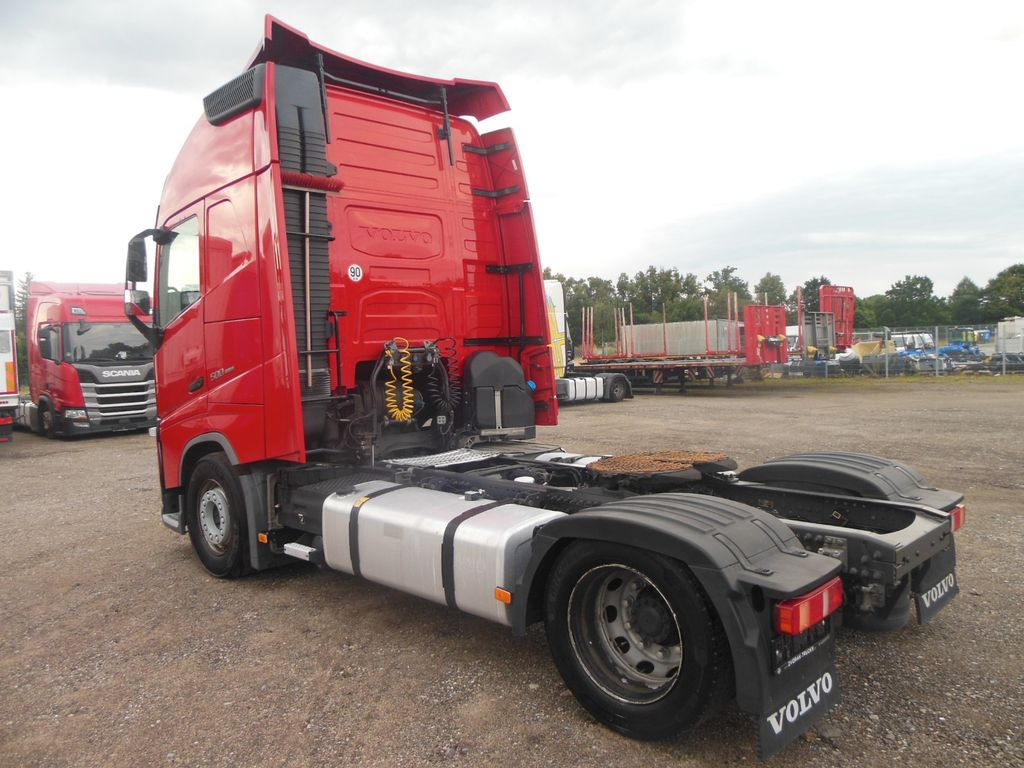 Volvo FH 13/500, LOWDECK, GLOBE XL, I PARK COOL, TOP!! - Ťahač: obrázok 4 Volvo FH 13/500, LOWDECK, GLOBE XL, I PARK COOL, TOP!! - Ťahač: obrázok 4