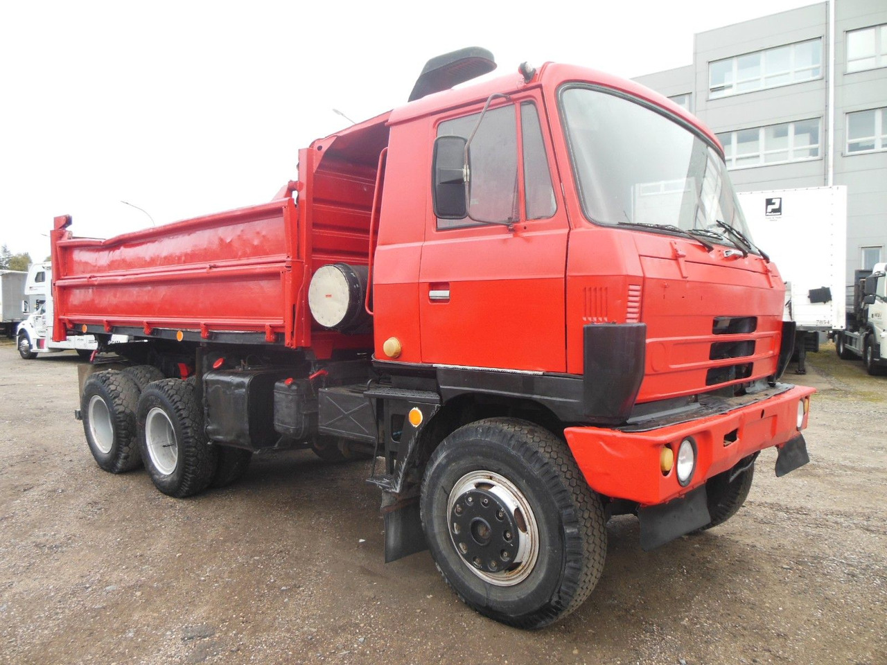 Tatra T 815, 6x6 - Sklápač: obrázok 2 Tatra T 815, 6x6 - Sklápač: obrázok 2