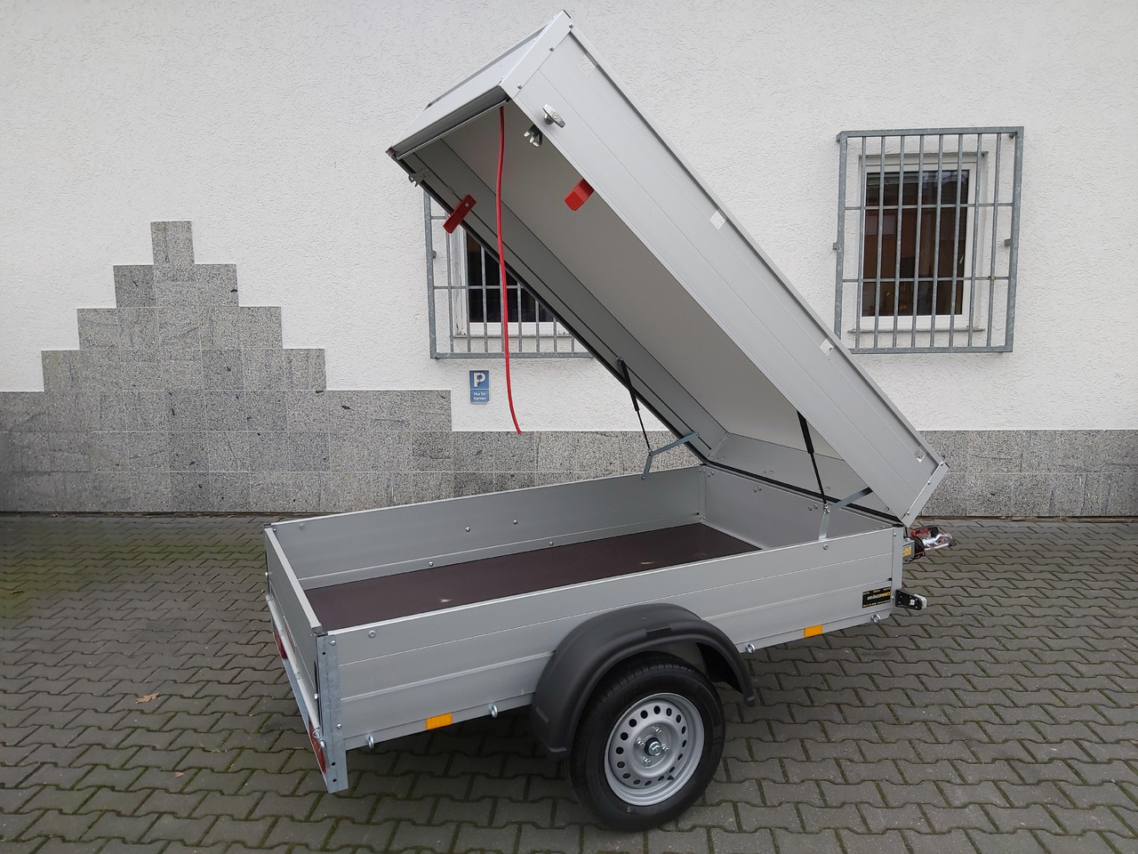 ALUBOXX Deckelanhänger GTB 750 HT 211x126x48 (XS) 750kg Winter Aktion - Auto príves: obrázok 5 ALUBOXX Deckelanhänger GTB 750 HT 211x126x48 (XS) 750kg Winter Aktion - Auto príves: obrázok 5