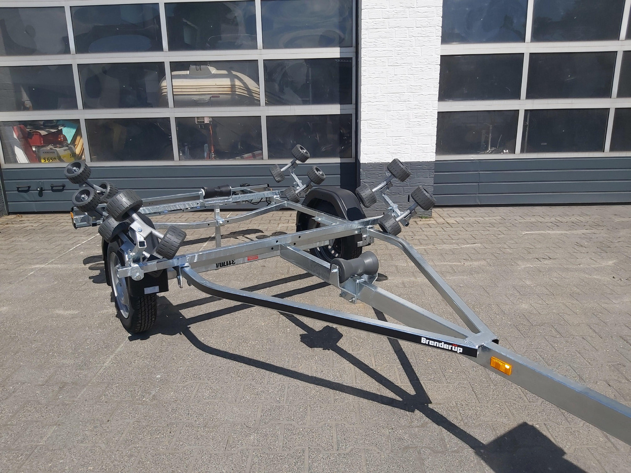 Brenderup Bootsanhänger Schlauchbootanhänger 150600UB RBX 600kg Januar online Aktion - Lodný príves: obrázok 4 Brenderup Bootsanhänger Schlauchbootanhänger 150600UB RBX 600kg Januar online Aktion - Lodný príves: obrázok 4