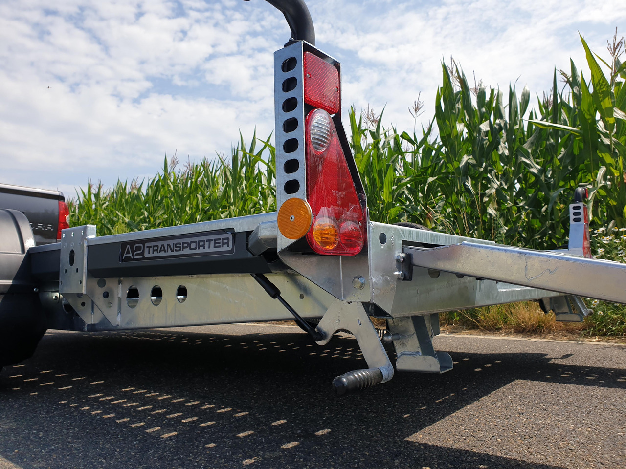 Brian James A2 Transporter 320x180cm ausziehbare Rampen 190cm Stützen greyline 1500kg Abverkauf - Prepravník stavebných strojov: obrázok 2 Brian James A2 Transporter 320x180cm ausziehbare Rampen 190cm Stützen greyline 1500kg Abverkauf - Prepravník stavebných strojov: obrázok 2