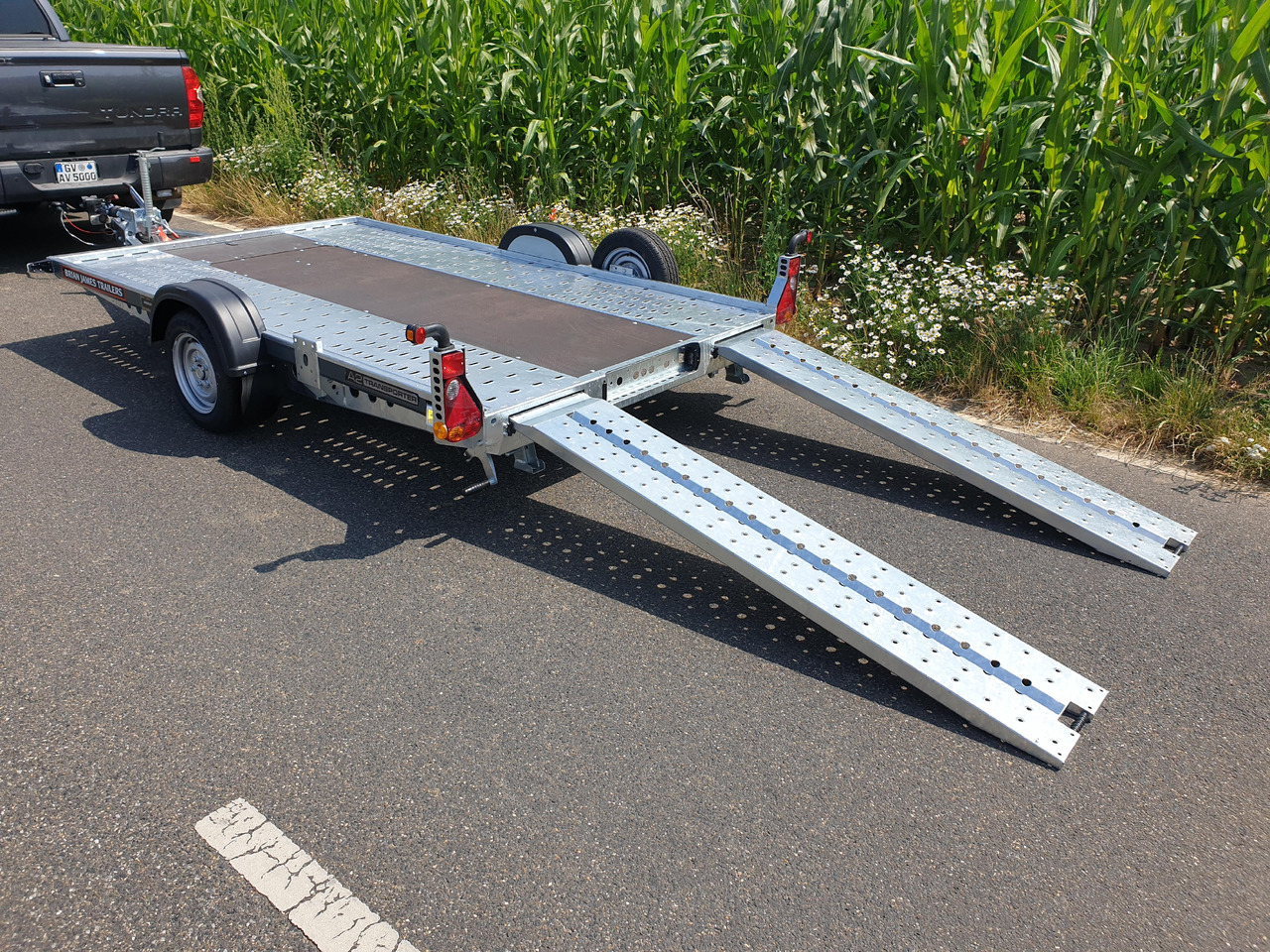 Brian James A2 Transporter 320x180cm ausziehbare Rampen 190cm Stützen greyline 1500kg Abverkauf - Prepravník stavebných strojov: obrázok 1 Brian James A2 Transporter 320x180cm ausziehbare Rampen 190cm Stützen greyline 1500kg Abverkauf - Prepravník stavebných strojov: obrázok 1