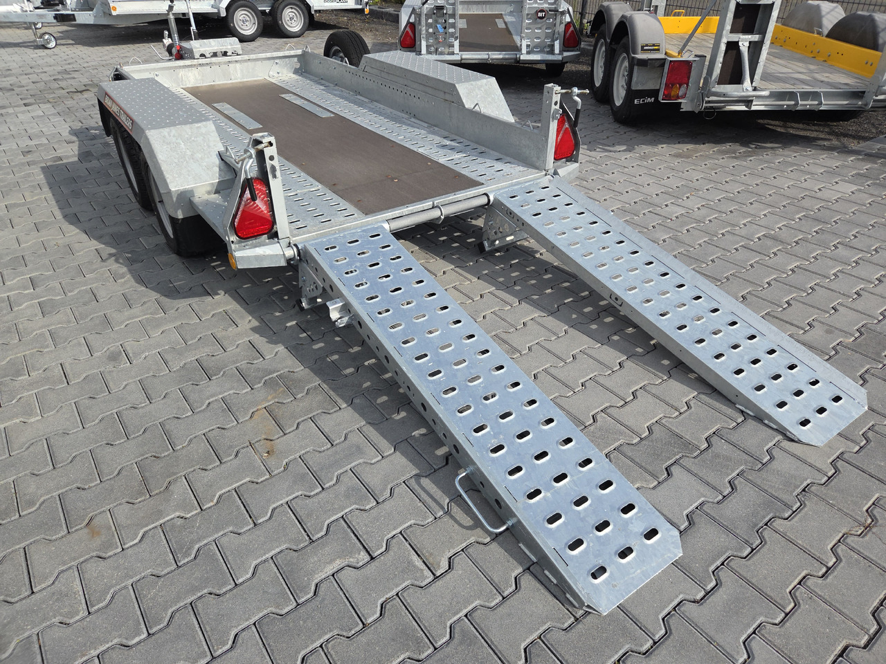 Brian James Digger Plant 543-2813-35 280x130cm Auffahrrampen klappbar Reserverad 3500kg - Prepravník stavebných strojov: obrázok 5 Brian James Digger Plant 543-2813-35 280x130cm Auffahrrampen klappbar Reserverad 3500kg - Prepravník stavebných strojov: obrázok 5