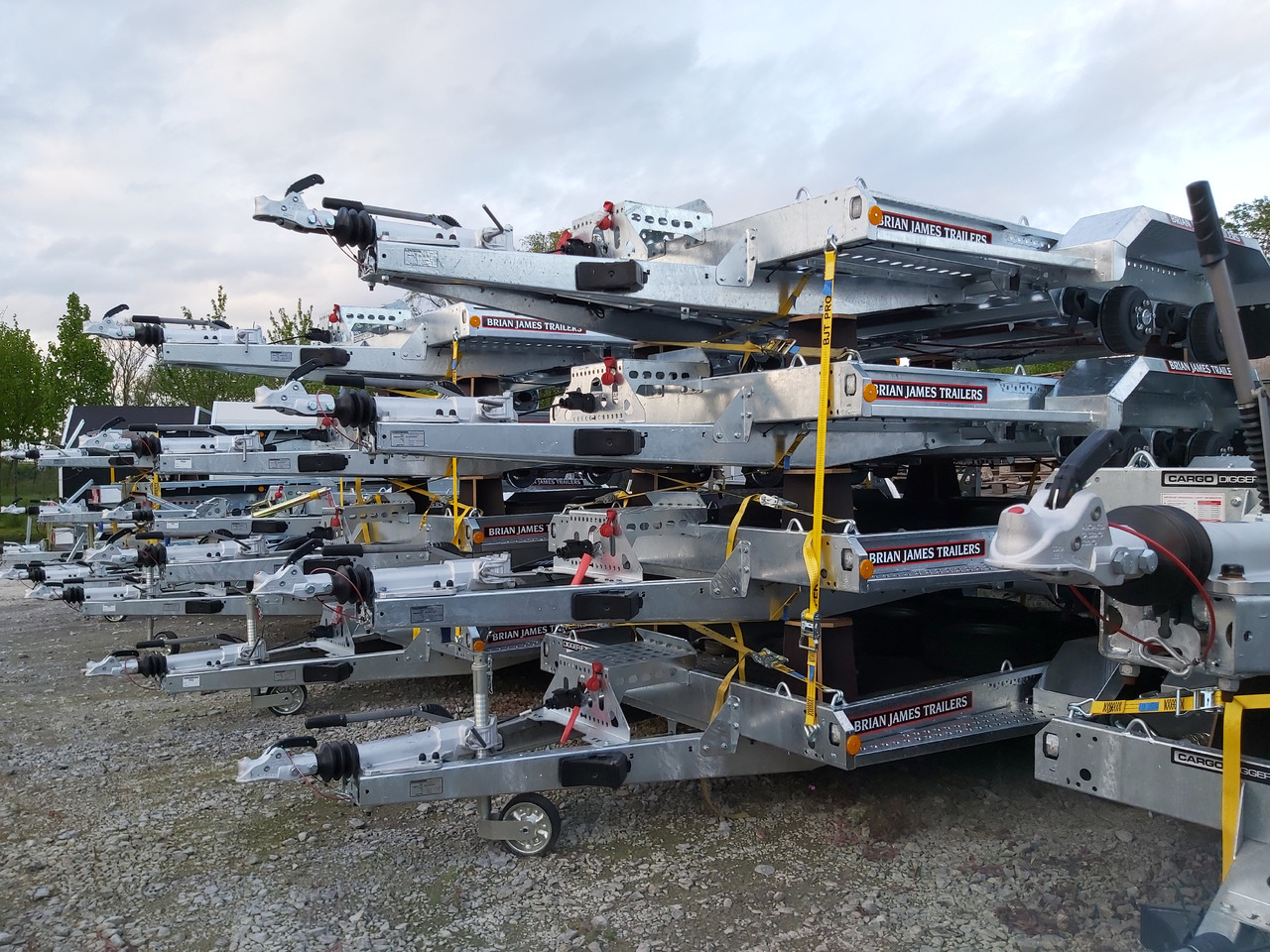 Brian James Digger Plant 543-3717-35-2 370x170cm 3500kg Rampen Reserverad 2736kg Nutzlast Aktion 24 - Prepravník stavebných strojov: obrázok 4 Brian James Digger Plant 543-3717-35-2 370x170cm 3500kg Rampen Reserverad 2736kg Nutzlast Aktion 24 - Prepravník stavebných strojov: obrázok 4