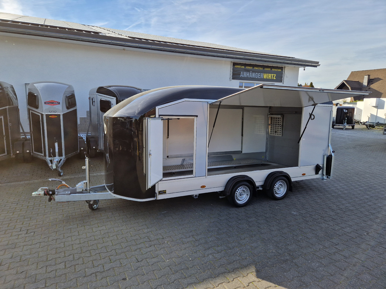 Cargo Roadster 1000 480x200x206cm Poly grey Seitenklappe & Tür ASR CAR Pullman 100km/H 3500kg 2025 - Príves skriňové: obrázok 1 Cargo Roadster 1000 480x200x206cm Poly grey Seitenklappe & Tür ASR CAR Pullman 100km/H 3500kg 2025 - Príves skriňové: obrázok 1