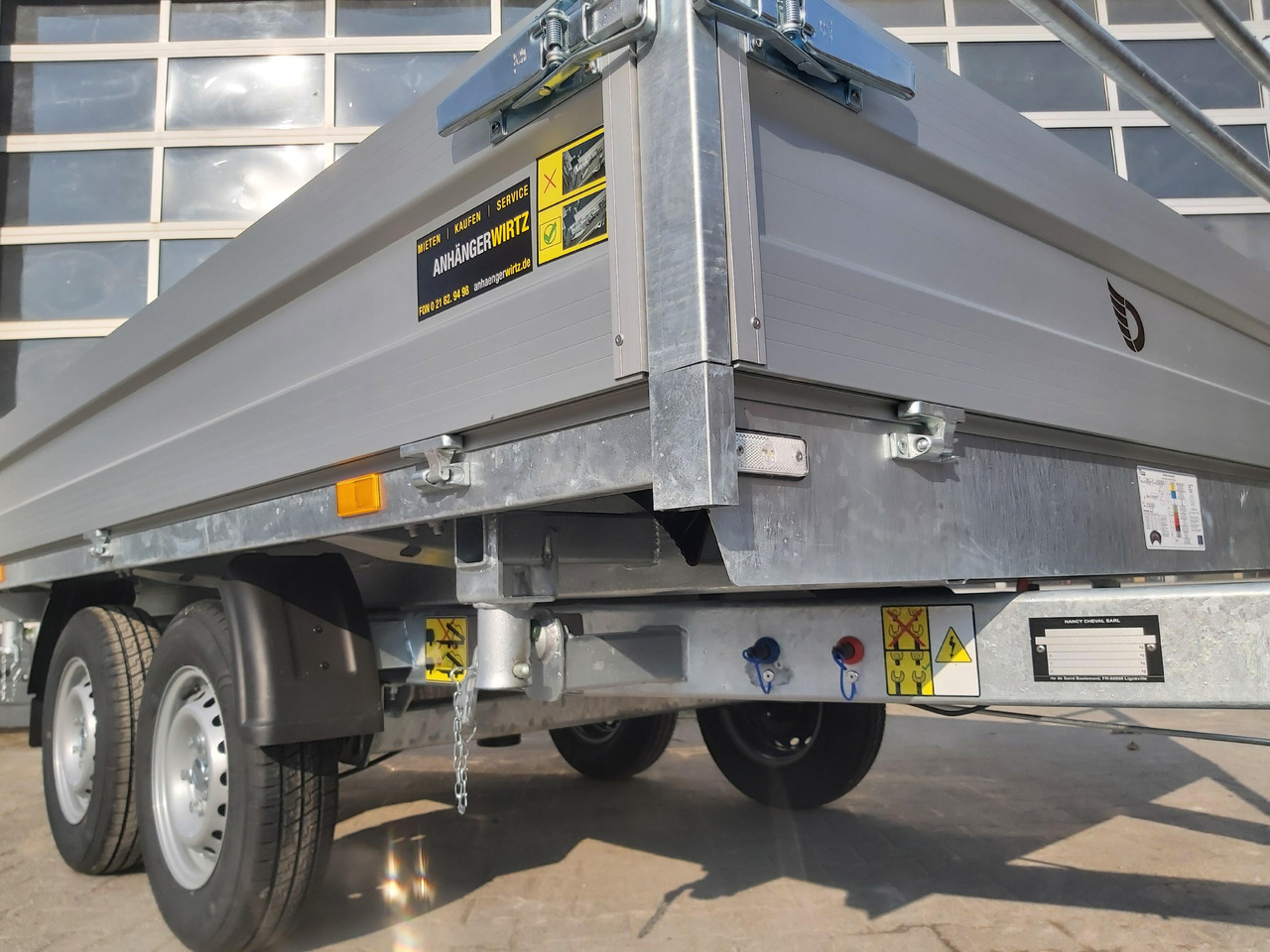 Cheval Liberte Debon Kipper PW 2.4 Basic Elektro 305x180x35cm 2600kg Modell 2024 - Príves sklápěcí: obrázok 4 Cheval Liberte Debon Kipper PW 2.4 Basic Elektro 305x180x35cm 2600kg Modell 2024 - Príves sklápěcí: obrázok 4