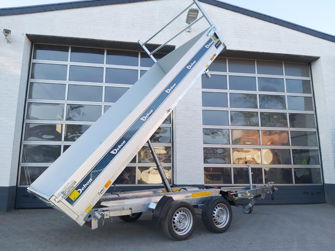 Cheval Liberte Kipper PW 3.6 Elektro Profi Rampen Stützen 360x180x35 3500kg Top Aktion - Príves sklápěcí: obrázok 2 Cheval Liberte Kipper PW 3.6 Elektro Profi Rampen Stützen 360x180x35 3500kg Top Aktion - Príves sklápěcí: obrázok 2