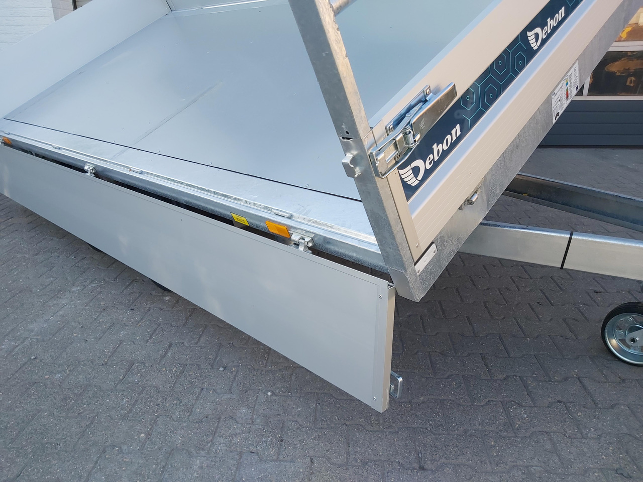 Cheval Liberte Kipper PW 3.6 Elektro Profi Rampen Stützen 360x180x35 3500kg Top Aktion - Príves sklápěcí: obrázok 5 Cheval Liberte Kipper PW 3.6 Elektro Profi Rampen Stützen 360x180x35 3500kg Top Aktion - Príves sklápěcí: obrázok 5