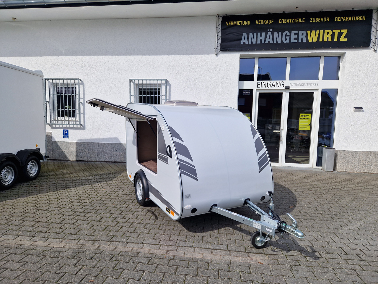 Mini Camper Mini Tommy TMC25 Basic 252x140x121cm 100 km/H 750kg ungebremst Januar AKTION - Obytný príves: obrázok 1 Mini Camper Mini Tommy TMC25 Basic 252x140x121cm 100 km/H 750kg ungebremst Januar AKTION - Obytný príves: obrázok 1