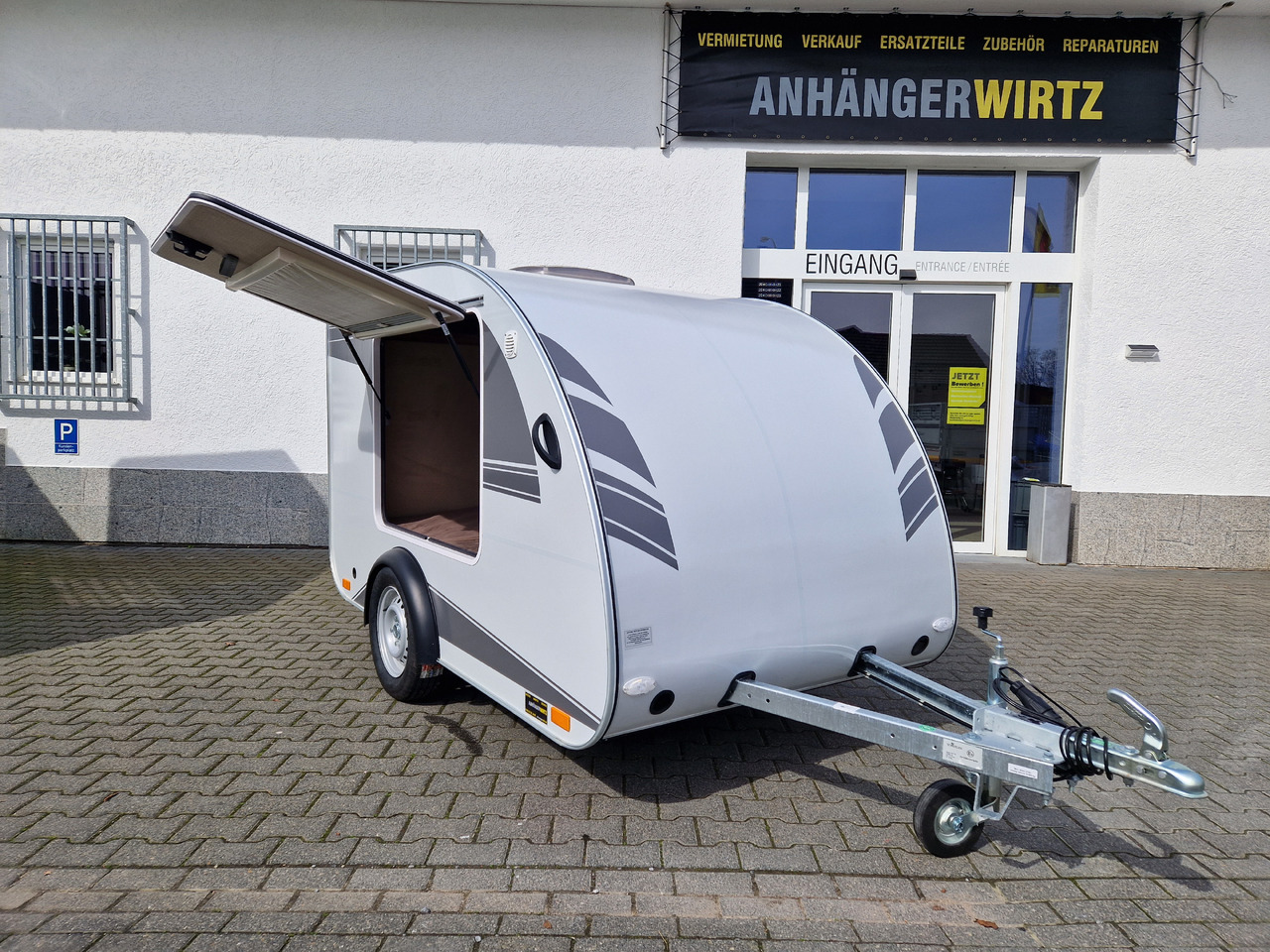 Mini Camper Mini Tommy TMC25 Basic 252x140x121cm 100 km/H 750kg ungebremst Januar AKTION - Obytný príves: obrázok 2 Mini Camper Mini Tommy TMC25 Basic 252x140x121cm 100 km/H 750kg ungebremst Januar AKTION - Obytný príves: obrázok 2