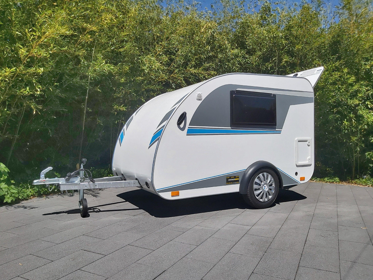 Mini Camper Mini Tommy TMC25 Basic V1 252x140x121cm Küche 100km/H 750kg ohne Bremse Winter Aktion - Obytný príves: obrázok 5 Mini Camper Mini Tommy TMC25 Basic V1 252x140x121cm Küche 100km/H 750kg ohne Bremse Winter Aktion - Obytný príves: obrázok 5