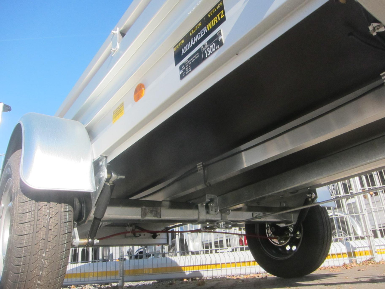 PKW Anhänger Koch Aluline 4.13 250x125x44cm (S) 1300kg 100 km/H Online Aktion Modell 2024 - Auto príves: obrázok 5 PKW Anhänger Koch Aluline 4.13 250x125x44cm (S) 1300kg 100 km/H Online Aktion Modell 2024 - Auto príves: obrázok 5