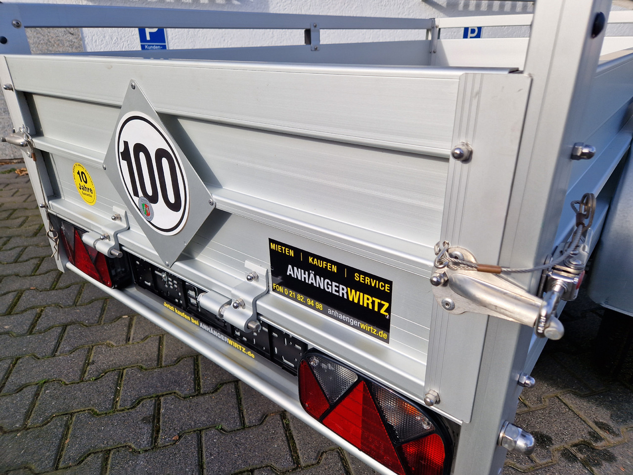 PKW Anhänger Koch Aluline B1000 205x105x40cm (XS) 1000kg 100 km/H Januar Aktion - Auto príves: obrázok 2 PKW Anhänger Koch Aluline B1000 205x105x40cm (XS) 1000kg 100 km/H Januar Aktion - Auto príves: obrázok 2