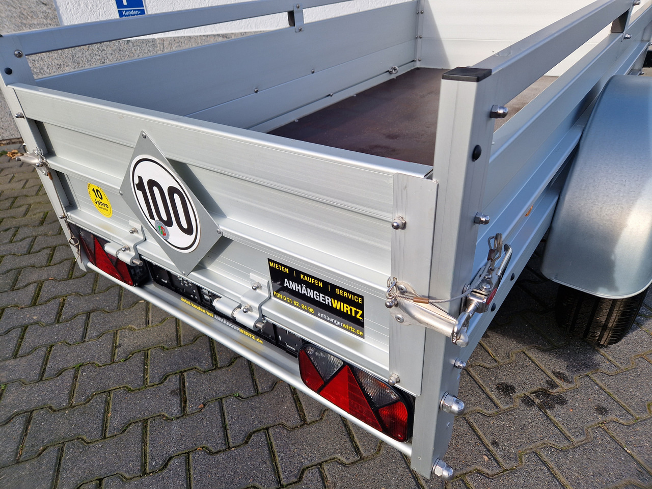 PKW Anhänger Koch Aluline B1000 205x105x40cm (XS) 1000kg 100 km/H Januar Aktion - Auto príves: obrázok 3 PKW Anhänger Koch Aluline B1000 205x105x40cm (XS) 1000kg 100 km/H Januar Aktion - Auto príves: obrázok 3