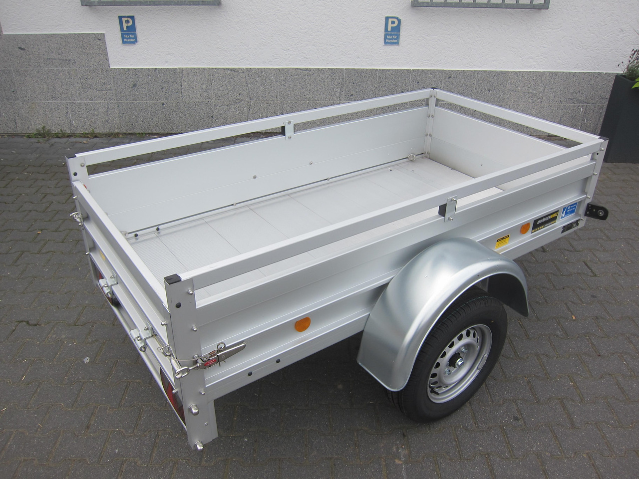 PKW Anhänger Koch Aluline+ U2 205x105x40cm ALUBODEN (XS) 750kg 100 km/H - Auto príves: obrázok 3 PKW Anhänger Koch Aluline+ U2 205x105x40cm ALUBODEN (XS) 750kg 100 km/H - Auto príves: obrázok 3