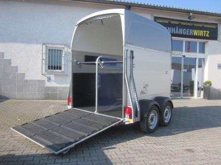 Pferdeanhänger Böckmann Champion C 155 Western mit Sattelkammer CFFplus 2400kg 100 km/H - Príves na prepravu koní: obrázok 3 Pferdeanhänger Böckmann Champion C 155 Western mit Sattelkammer CFFplus 2400kg 100 km/H - Príves na prepravu koní: obrázok 3