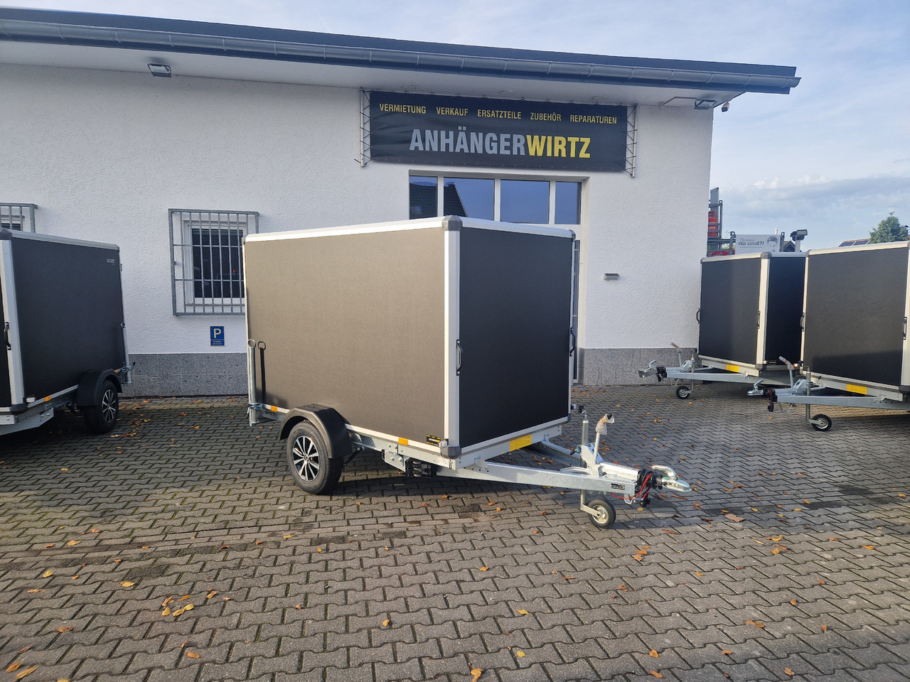 Variant C1315 C2 Edition black 258x148x157cm Alufelgen darkline 1350kg 100km/H 2024 black deal - Príves skriňové: obrázok 4 Variant C1315 C2 Edition black 258x148x157cm Alufelgen darkline 1350kg 100km/H 2024 black deal - Príves skriňové: obrázok 4