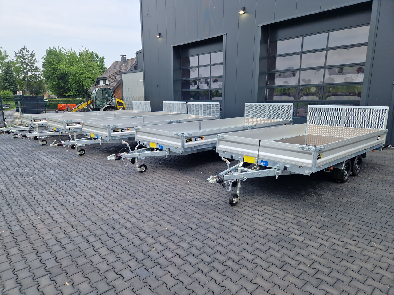Variant Maschinentransporter 3542 UX Maxi Load Tandem Parabelfeder LED Felgen black 3500kg - Prepravník stavebných strojov: obrázok 3 Variant Maschinentransporter 3542 UX Maxi Load Tandem Parabelfeder LED Felgen black 3500kg - Prepravník stavebných strojov: obrázok 3