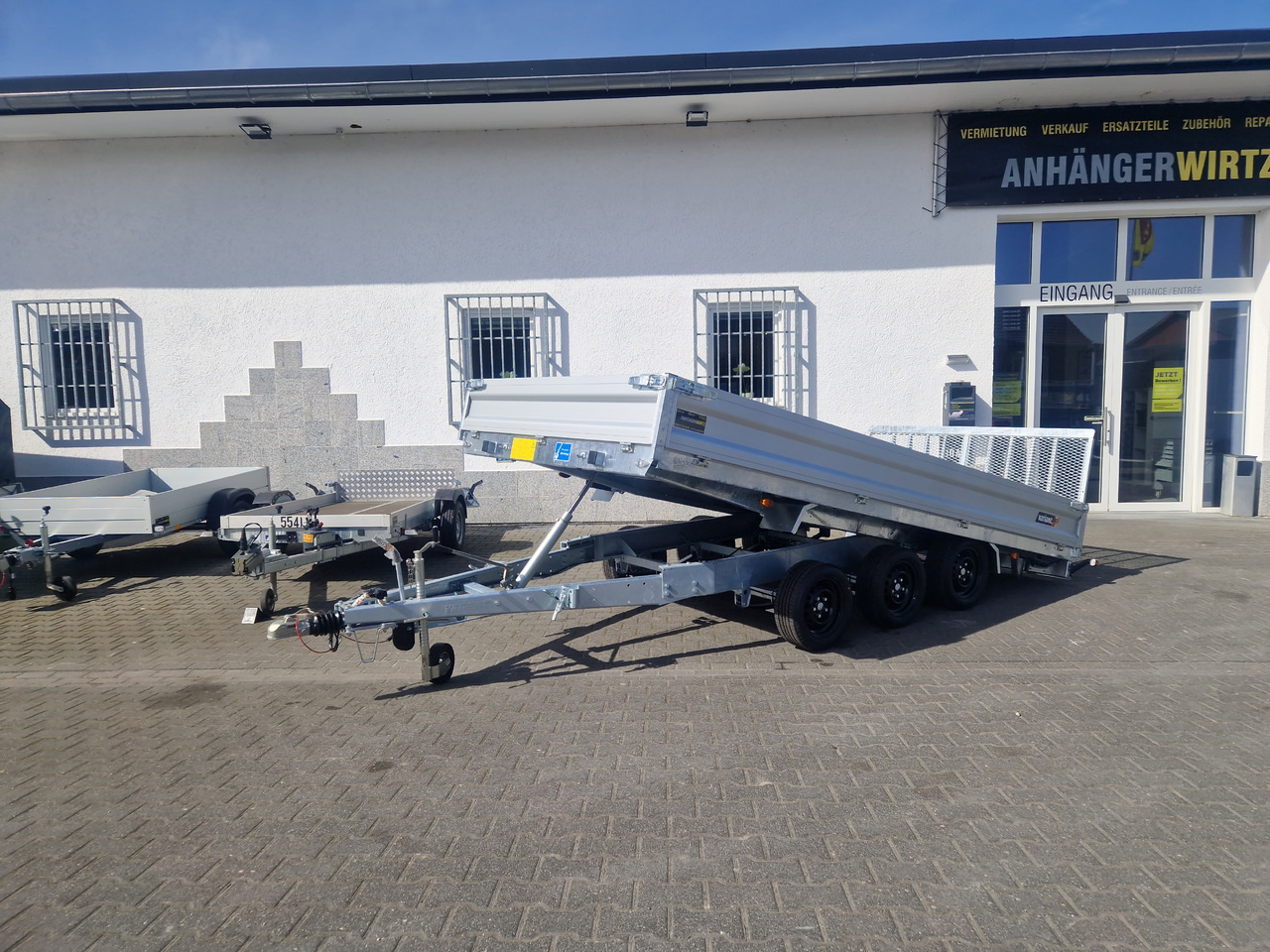 Príves sklápěcí Variant Maschinentransporter 3543 UX Maxi Load LED Tridem Parabelfederung 3500kg: obrázok 6 Príves sklápěcí Variant Maschinentransporter 3543 UX Maxi Load LED Tridem Parabelfederung 3500kg: obrázok 6