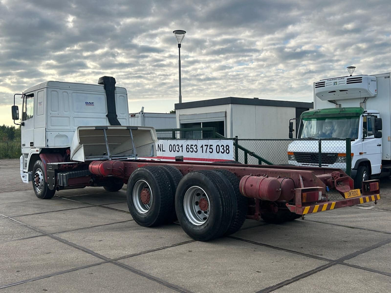 DAF 95.400 - Podvozek s kabinou: obrázok 3 DAF 95.400 - Podvozek s kabinou: obrázok 3