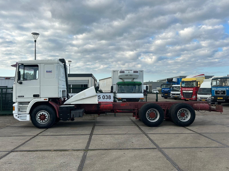 DAF 95.400 - Podvozek s kabinou: obrázok 2 DAF 95.400 - Podvozek s kabinou: obrázok 2