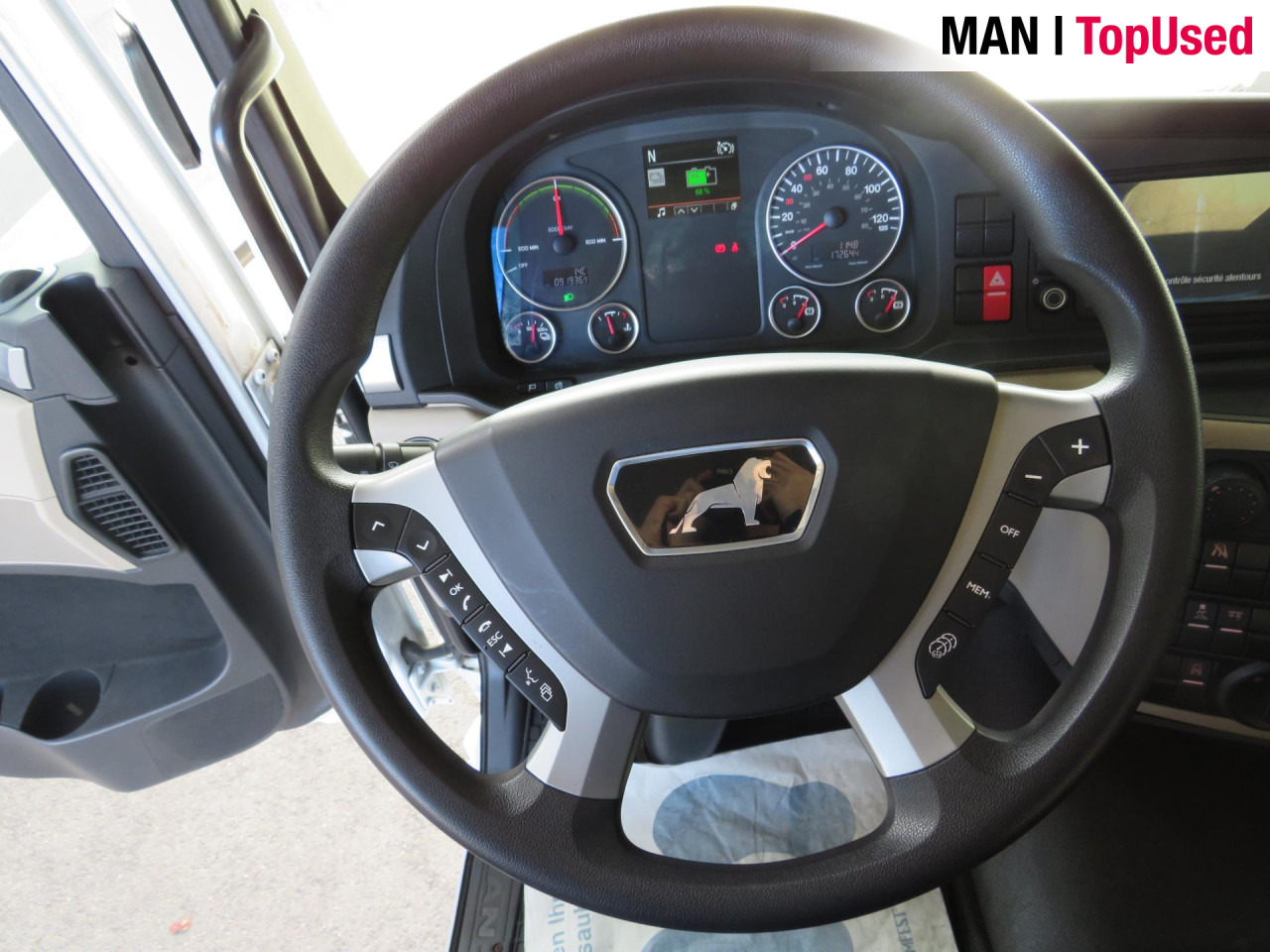 MAN eTGM 26.360 E 6X2-4 LL Kühlkoffer Klima Luftfeder - Chladirenské nákladné vozidlo, Elektrické nákladné auto: obrázok 5 MAN eTGM 26.360 E 6X2-4 LL Kühlkoffer Klima Luftfeder - Chladirenské nákladné vozidlo, Elektrické nákladné auto: obrázok 5