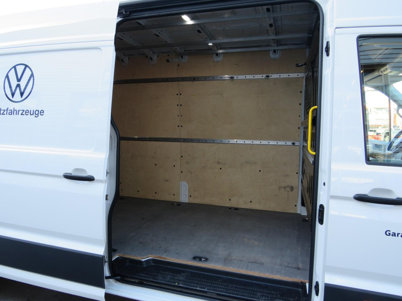 Furgon VOLKSWAGEN Crafter 35 L4H3 Kasten Klima AHK ZV: obrázok 6 Furgon VOLKSWAGEN Crafter 35 L4H3 Kasten Klima AHK ZV: obrázok 6