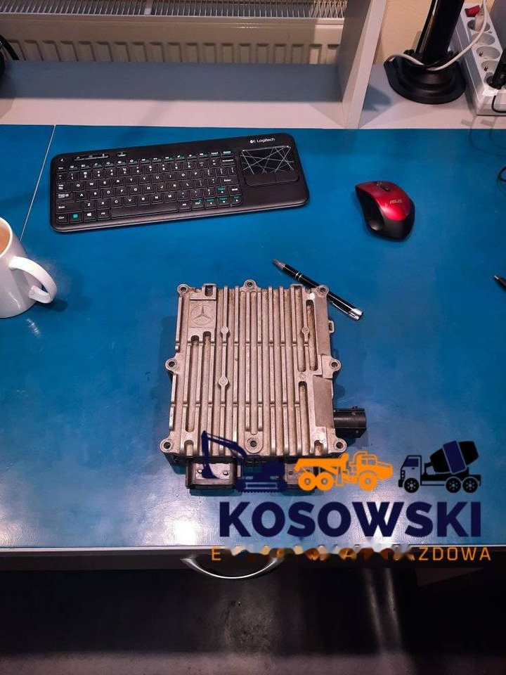 MERCEDES-BENZ Atego Gearbox ECU Power Pack - Riadiaca jednotka pre Plachtové nákladné vozidlo: obrázok 1 MERCEDES-BENZ Atego Gearbox ECU Power Pack - Riadiaca jednotka pre Plachtové nákladné vozidlo: obrázok 1