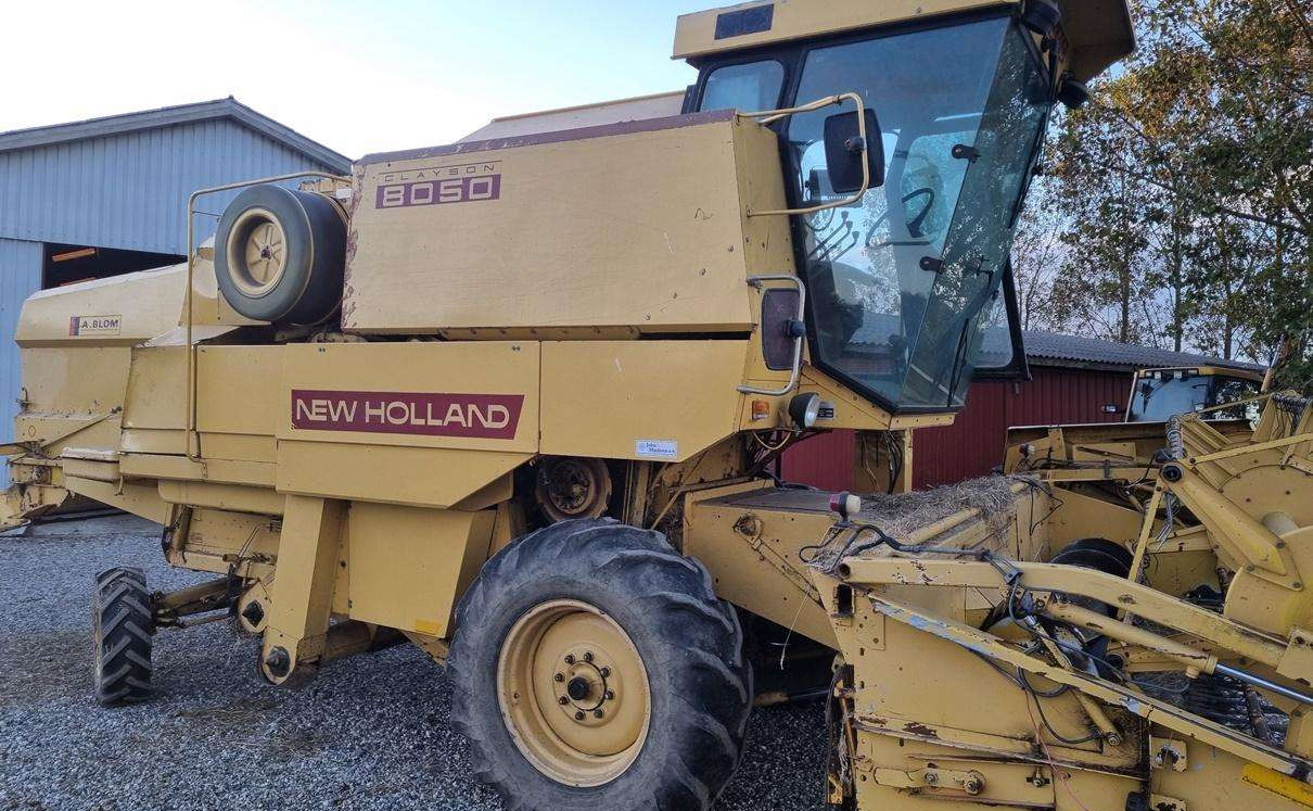 New Holland 8050 - Obilný kombajn: obrázok 3 New Holland 8050 - Obilný kombajn: obrázok 3