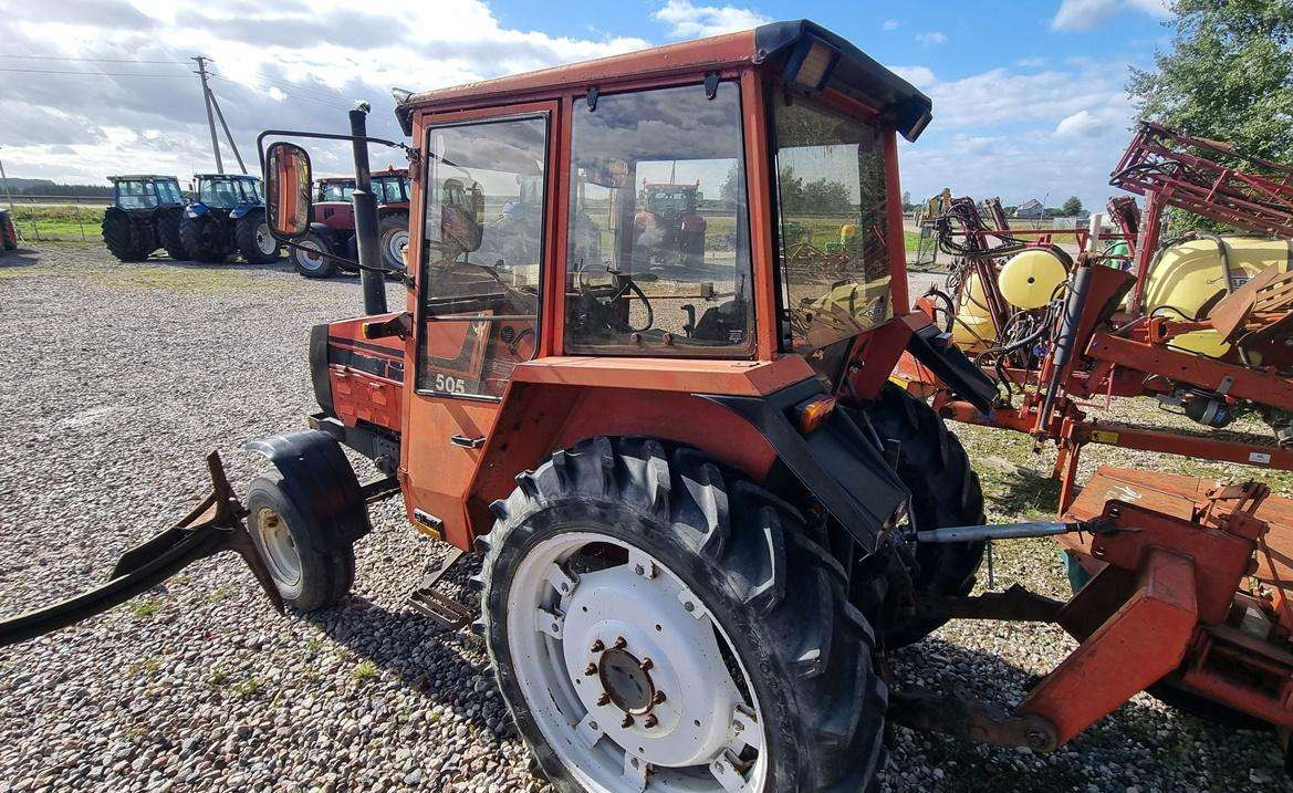 Valmet 505 - Traktor: obrázok 4 Valmet 505 - Traktor: obrázok 4