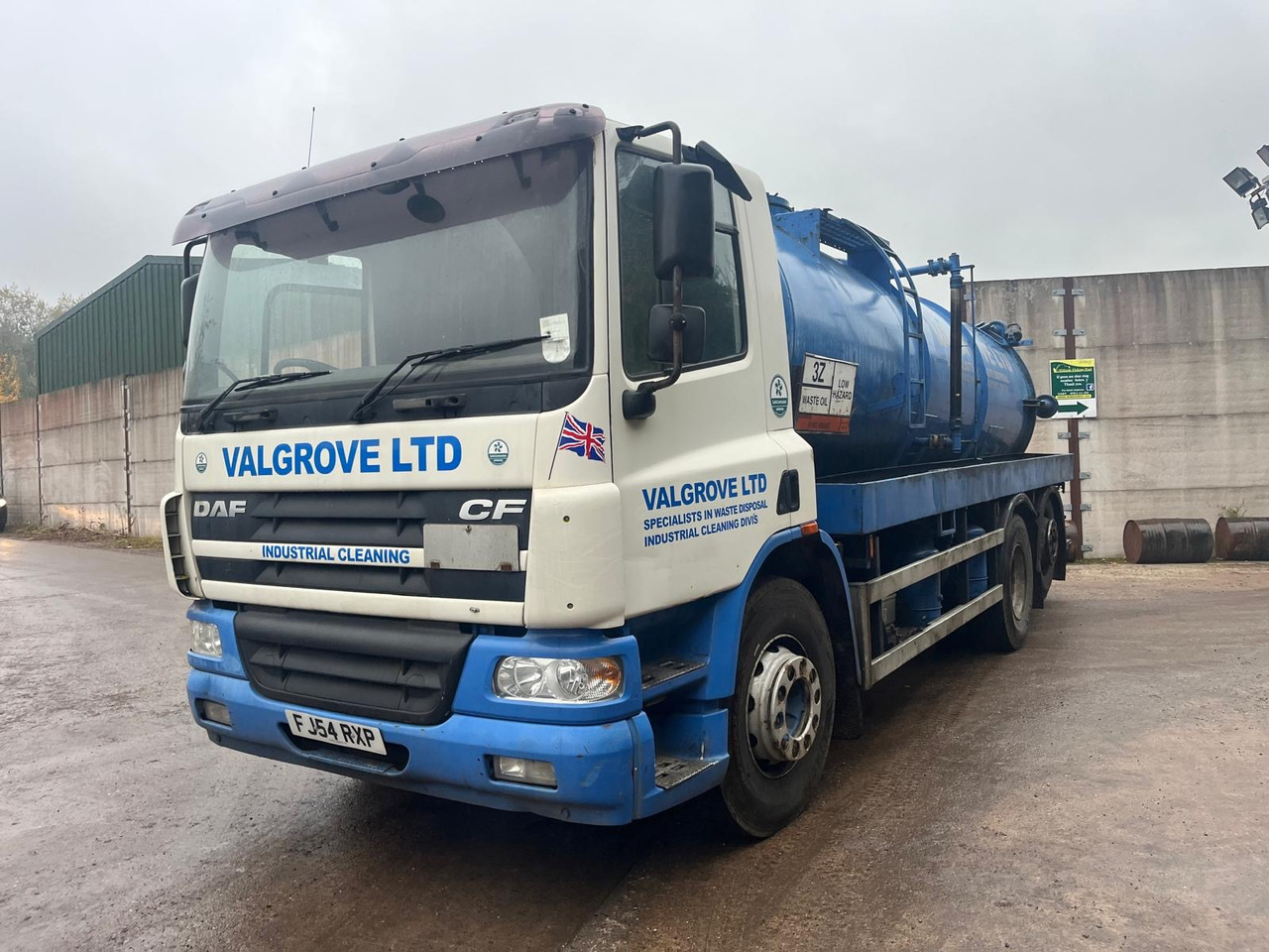 DAF 75 CF - Cisternové vozidlo: obrázok 1 DAF 75 CF - Cisternové vozidlo: obrázok 1