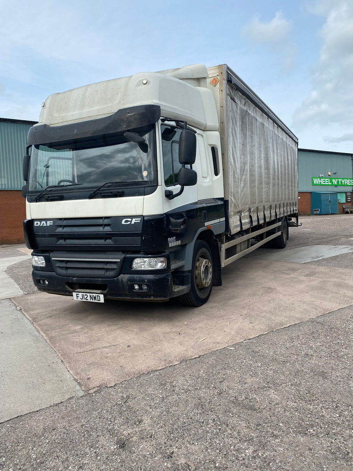 DAF CF 65 250 - Plachtové nákladné vozidlo: obrázok 1 DAF CF 65 250 - Plachtové nákladné vozidlo: obrázok 1