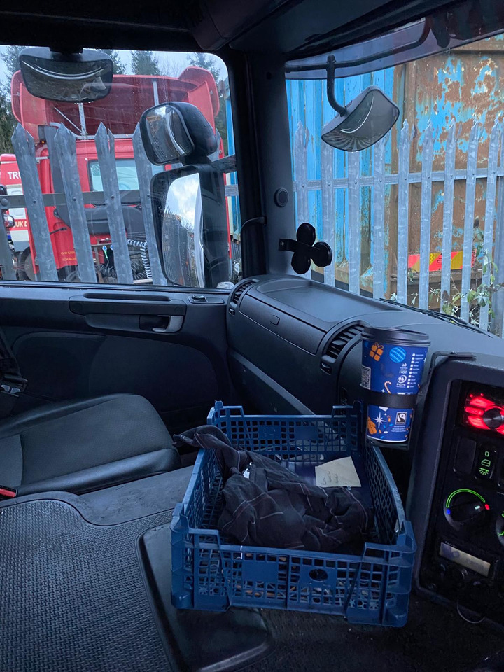 Scania P230 4x2 - Dodávka skriňová nadstavba: obrázok 5 Scania P230 4x2 - Dodávka skriňová nadstavba: obrázok 5