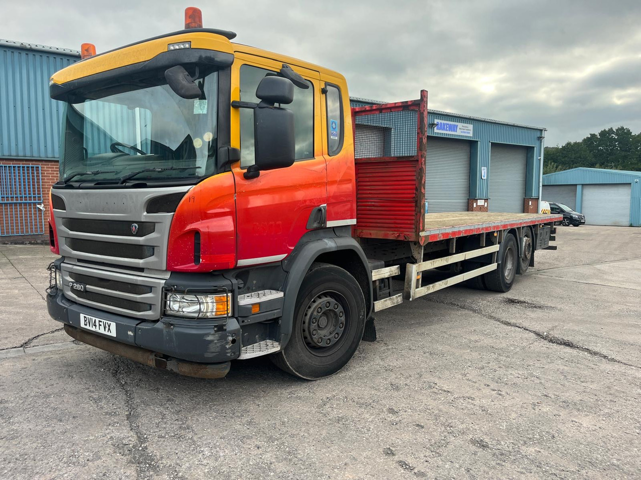 Scania P280 - Valníkový/ Plošinový nákladný automobil: obrázok 2 Scania P280 - Valníkový/ Plošinový nákladný automobil: obrázok 2