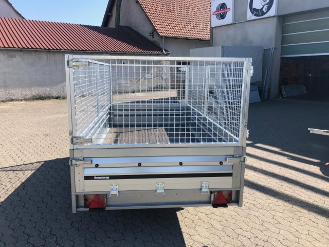 Brenderup 2300S Stahl Laubgitter, 1,3 to. kippbar KV, 3010x1530x400mm - Auto príves: obrázok 4 Brenderup 2300S Stahl Laubgitter, 1,3 to. kippbar KV, 3010x1530x400mm - Auto príves: obrázok 4