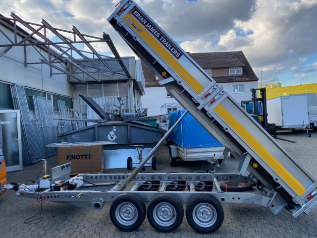 Brian James Cargo Tipper Heckkipper 3-achs, 526-4020-35-3-12, 4000 x 2000 x 300 mm, 3,5 to. - Príves sklápěcí: obrázok 1 Brian James Cargo Tipper Heckkipper 3-achs, 526-4020-35-3-12, 4000 x 2000 x 300 mm, 3,5 to. - Príves sklápěcí: obrázok 1