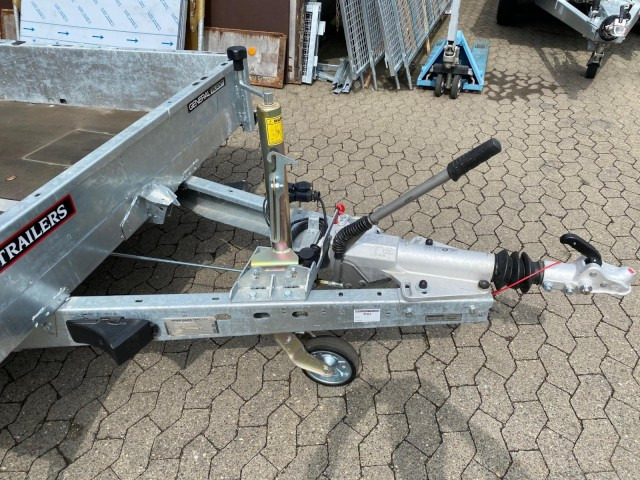 Brian James General Plant Baumaschinenanhänger 551-4017, 4000 x 1850 mm, 3,5 to. - Prepravník stavebných strojov: obrázok 2 Brian James General Plant Baumaschinenanhänger 551-4017, 4000 x 1850 mm, 3,5 to. - Prepravník stavebných strojov: obrázok 2