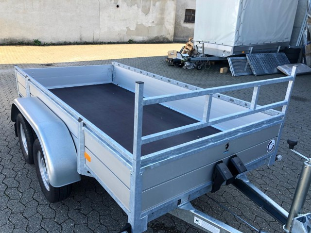 Hapert Azure L-2 Tieflader 3030 x 1490 x 370 mm, ZG 2,0 to. - Auto príves: obrázok 4 Hapert Azure L-2 Tieflader 3030 x 1490 x 370 mm, ZG 2,0 to. - Auto príves: obrázok 4